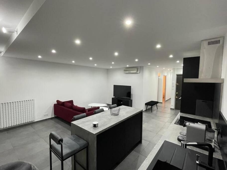 Appartamento 3 Pieces Refait A Neuf. Centre-ville. Mentone